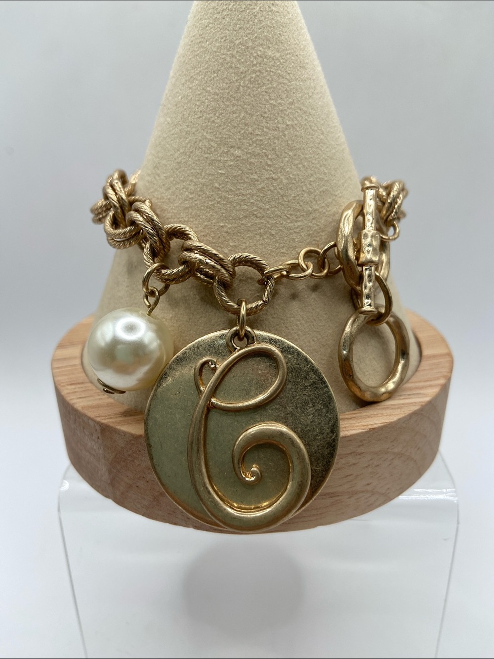 Gold Tone Initial C Chain Double Link Toggle Bracelet With Pearl Charm 7-8”L